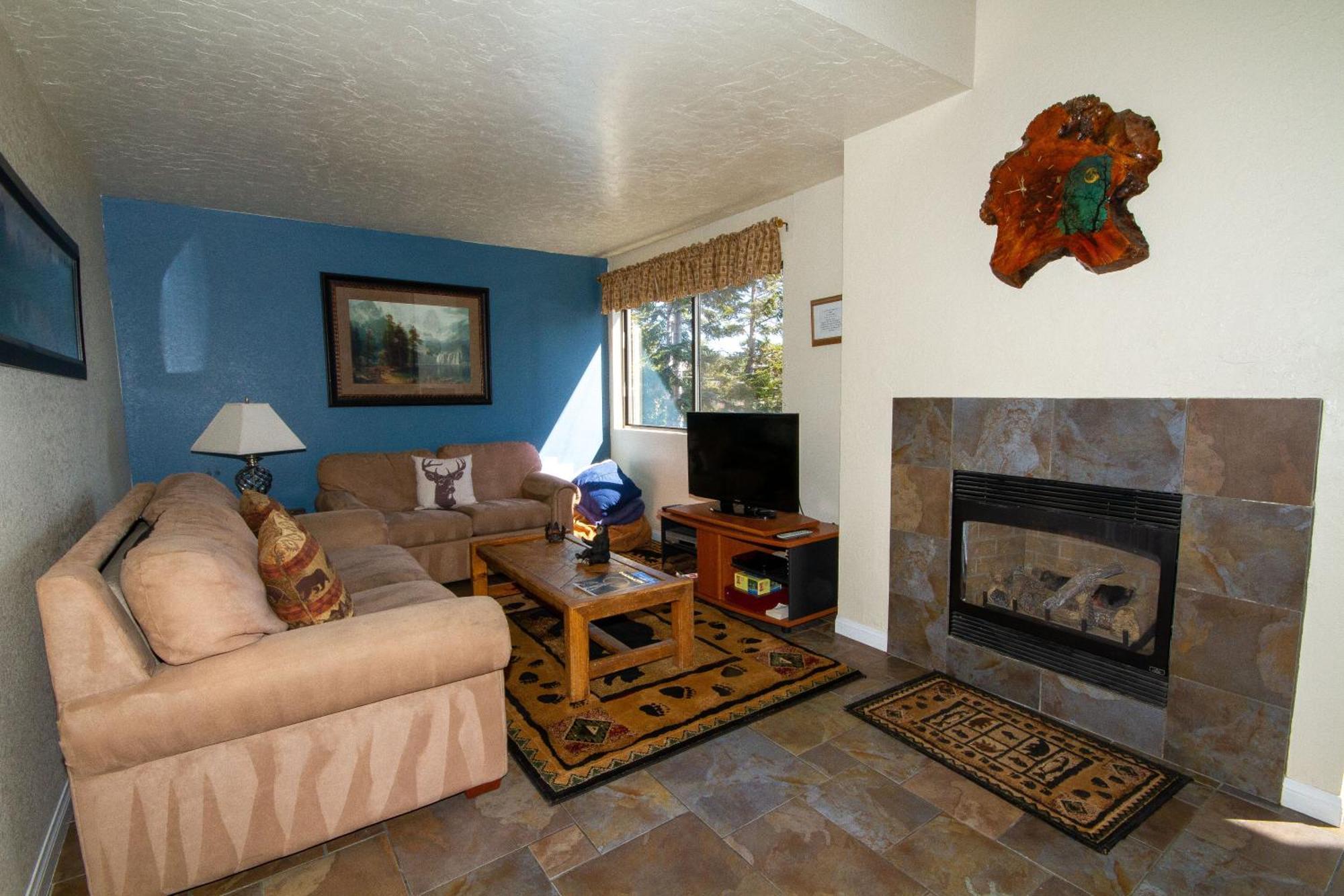 Vakantiehuis Mammoth & Racquet Club #55, Pet Friendly Mammoth Lakes